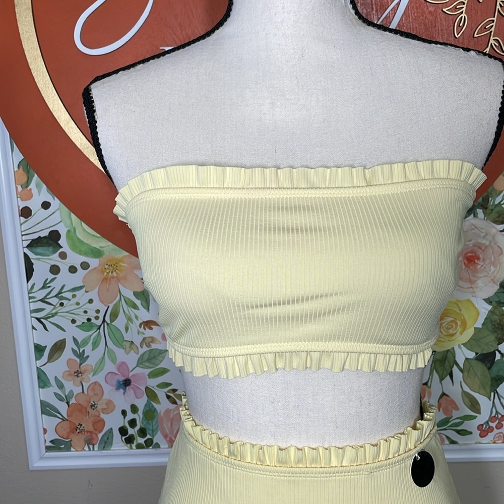 Forever 21 Yellow bikini set high waisted, ruffled strapless NWT L - Picture 2 of 10